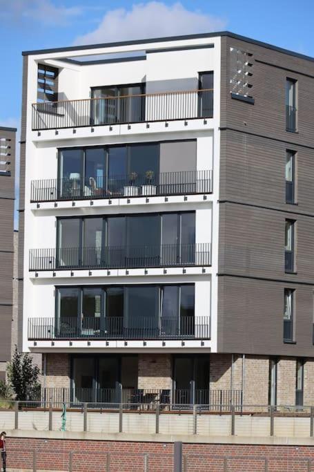 Allerinsel - Appartement Am Celler Yachthafen Exterior photo